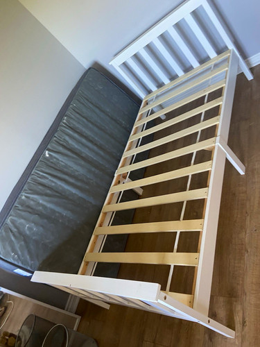 White wooden single - single, bed